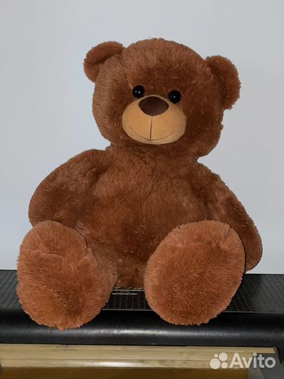 Большой плюшевый мишка