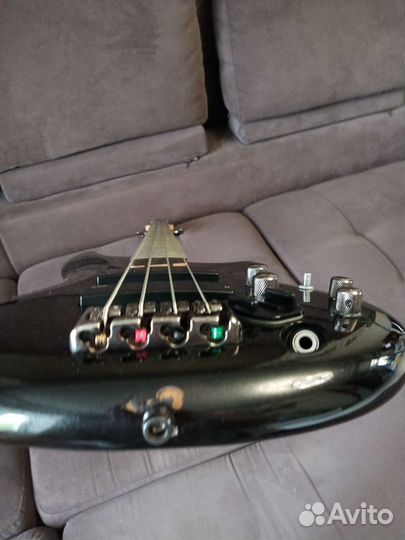 Бас гитара ibanez sr 300