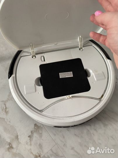 Робот пылесос