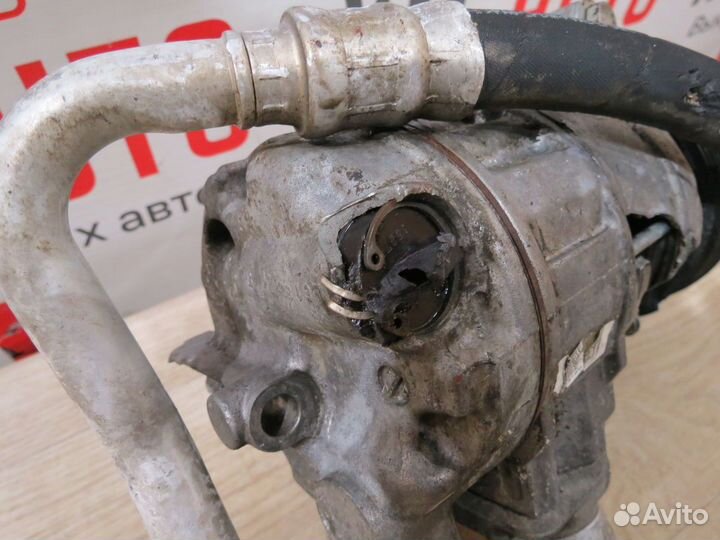 Компрессор кондиционера на запчасти Golf 6