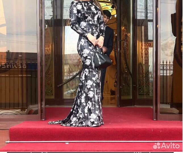 Вечернее платье