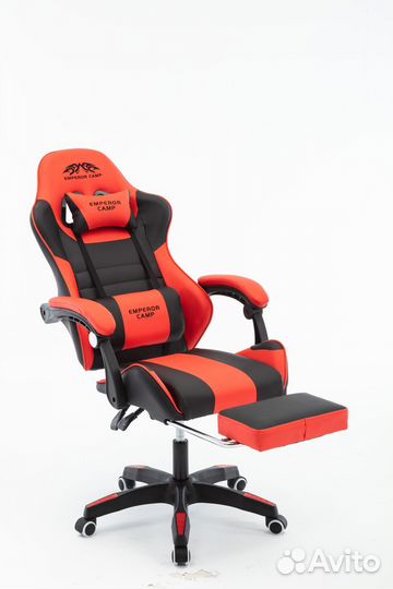 Игровое кресло черно-красное с подставкой