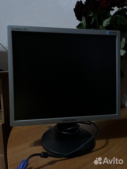 Монитор Samsung