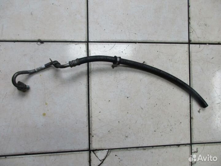 Трубка гура w204 C-class 272.948 2008