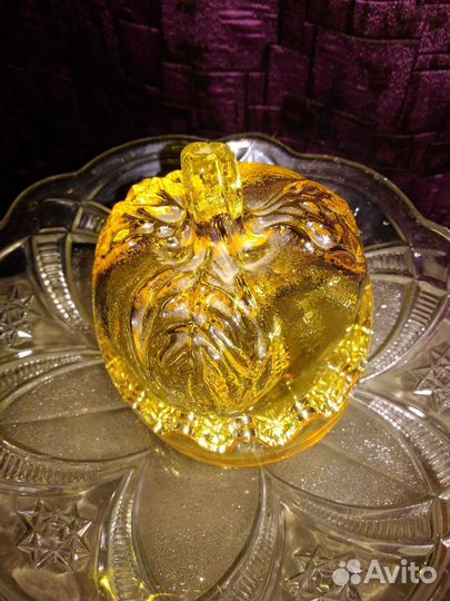 Лимонница Яблоко цветное стекло