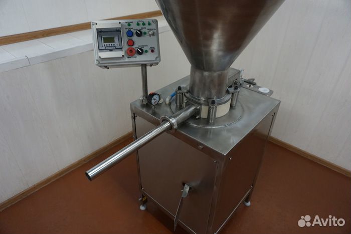 Шприц вакуумный колбасный, дозирующий роторный