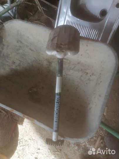 Лопата автомобильная Berchouse