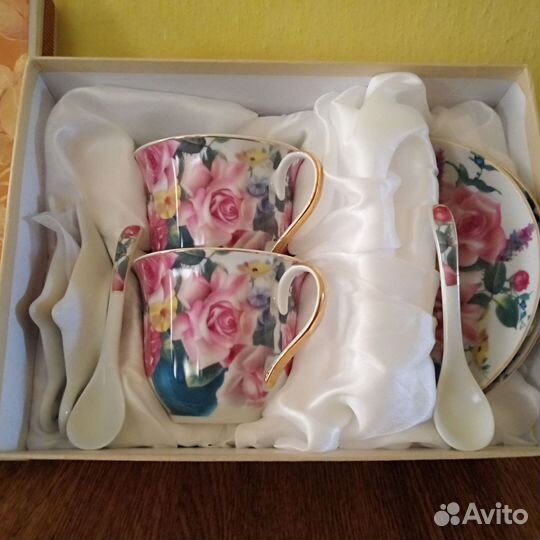 Фарфоровый сервиз, чайный сервиз, кофейный сервиз