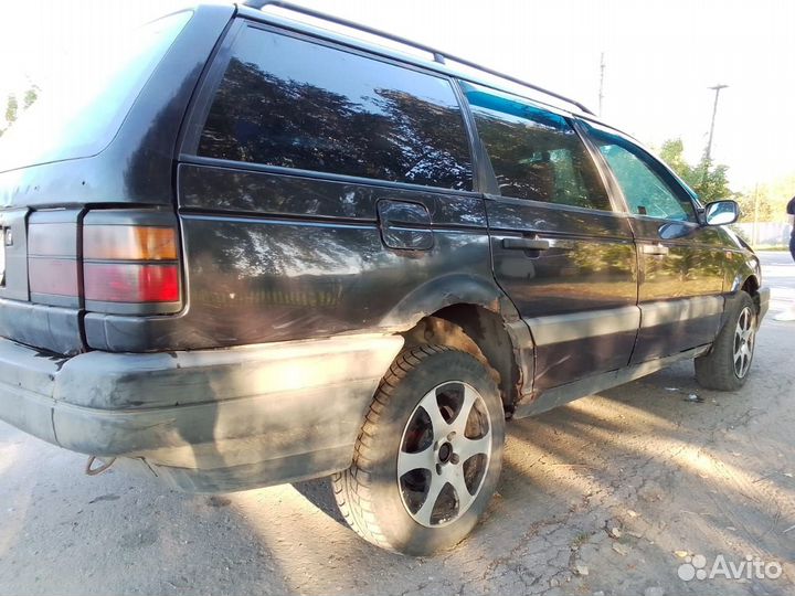 Volkswagen Passat, 1992