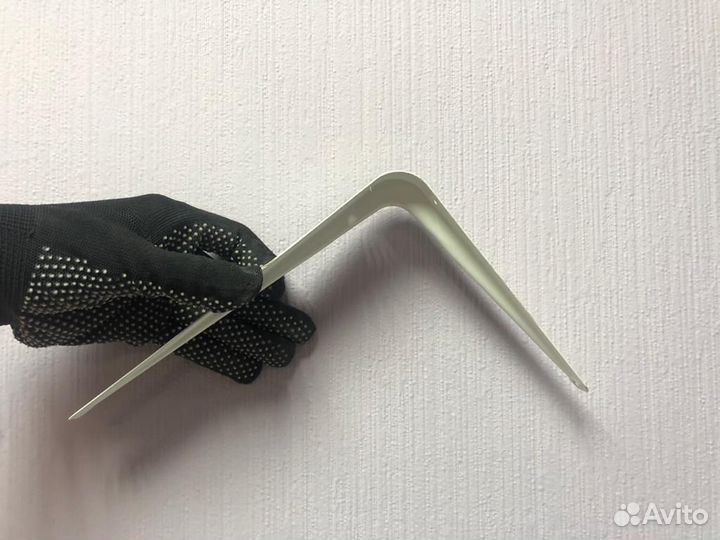 Полкодержатели и накладки на полкодержатели