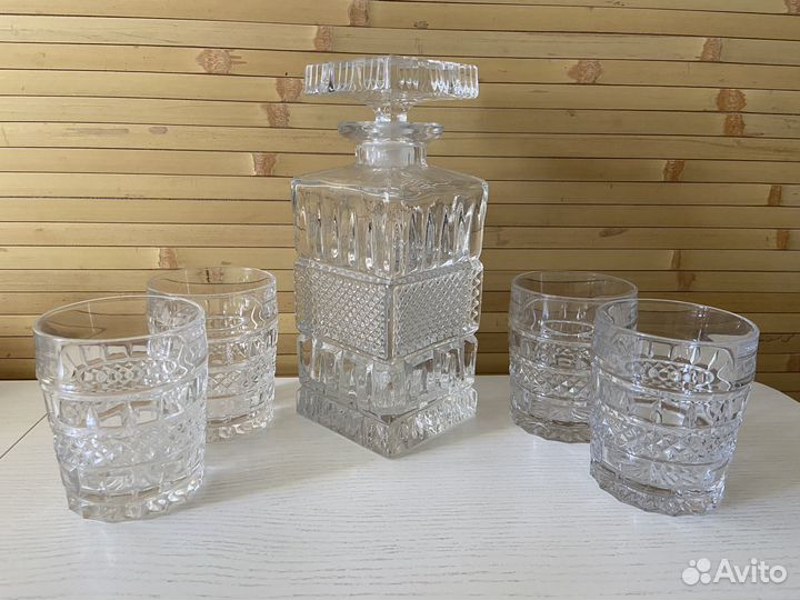 Штоф для виски, коньяка и четыре стакана