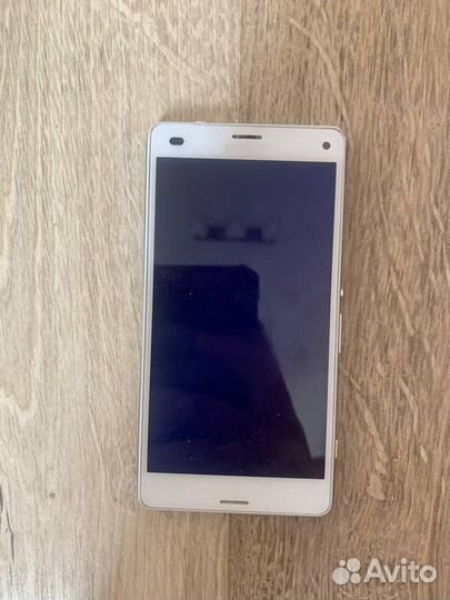 Sony Xperia Z3 Compact, 2/16 ГБ
