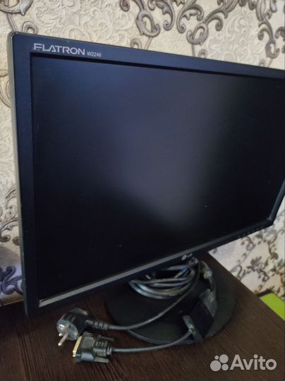 Монитор LG flatron w2246 бронь