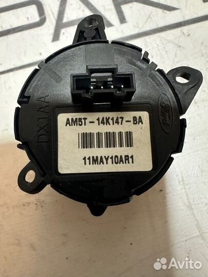 Кнопка руля правая Ford Focus 3 CB8 1.6L ecoboost