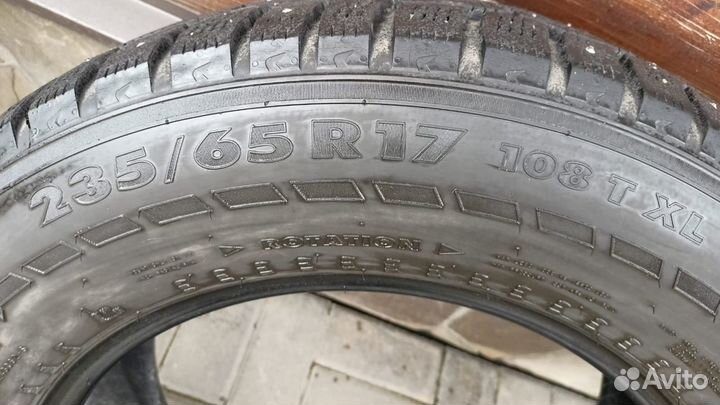 Nokian Tyres Hakkapeliitta 7 SUV 235/65 R17 108T