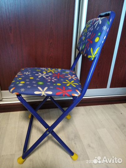 Складной детский стул