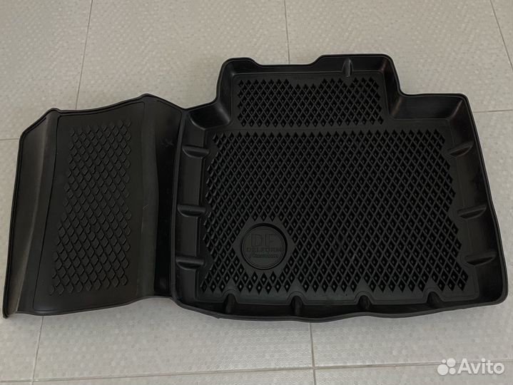 Полики на Geely monjaro