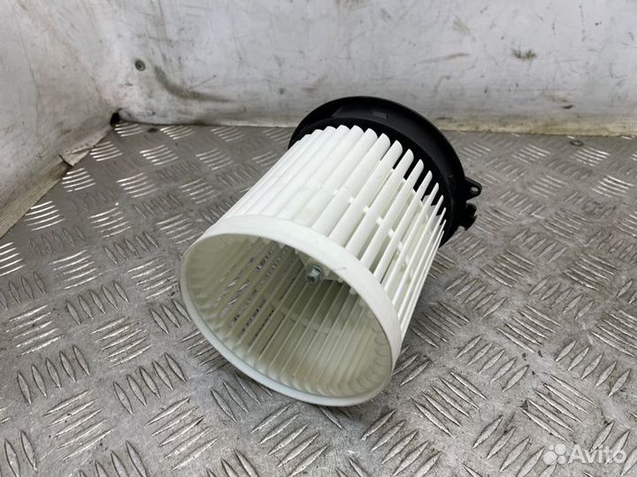 Моторчик печки Nissan Juke F15 MR16DDT 2014