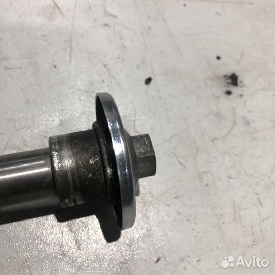 Ось заднего колеса для Suzuki VZ1600 Marauder