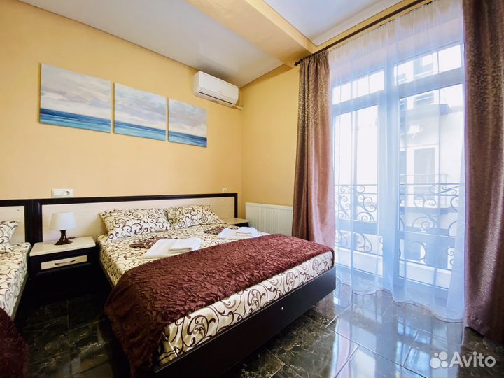 Горничная с проживанием гостевой дом