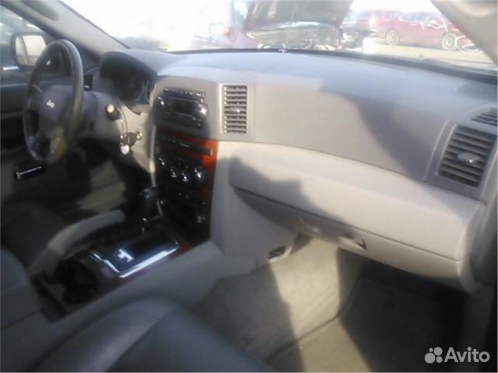 Разбор на запчасти Jeep Grand Cherokee