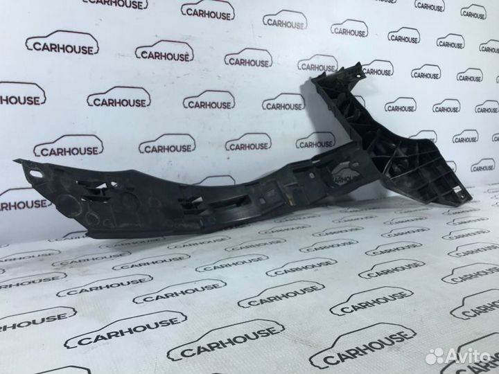 Крепление бампера переднее левое Volkswagen