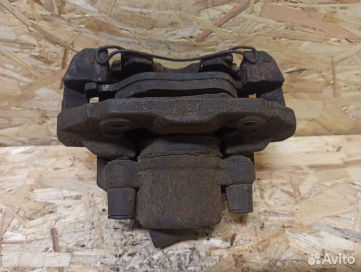 Суппорт передний правый Ford Fusion, Fiesta 5