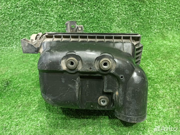 Корпус воздушного фильтра Auris (07-12) / Corolla