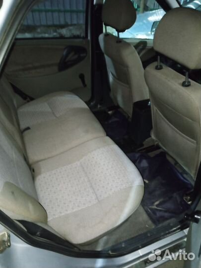 LADA Kalina 1.6 МТ, 2010, 300 000 км