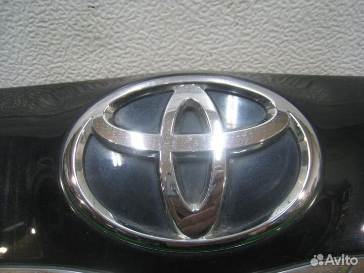 Накладка крышки багажника Toyota RAV4 A30 2011