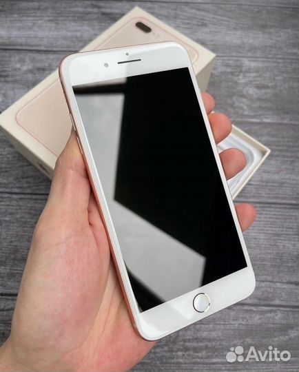 Телефон iPhone 8 plus gold