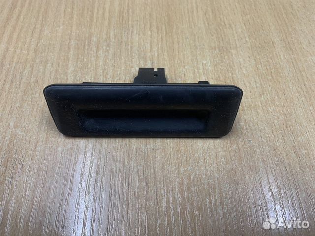 Кнопка открывания багажника Polo, Rapid, Yeti