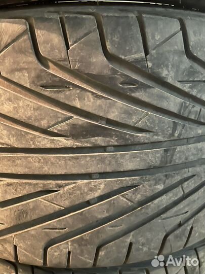 Triangle TR968 235/35 R19 и 265/30 R19