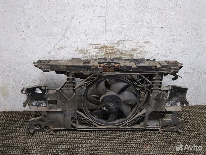 Рамка передняя Renault Megane 3, 2011