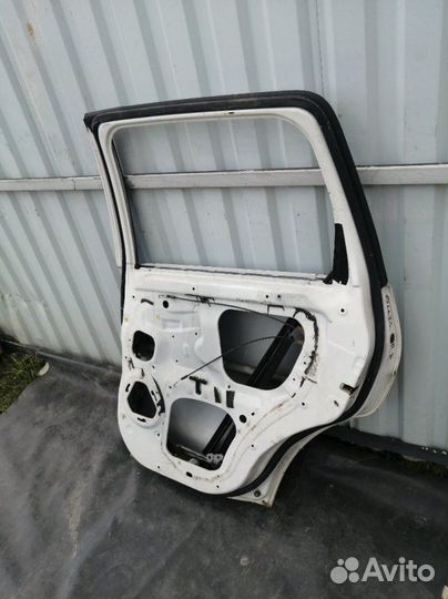 Дверь задняя правая Mitsubishi Outlander CW5W