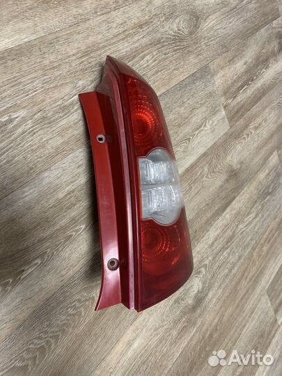 Фонарь задний правый chevrolet lacetti