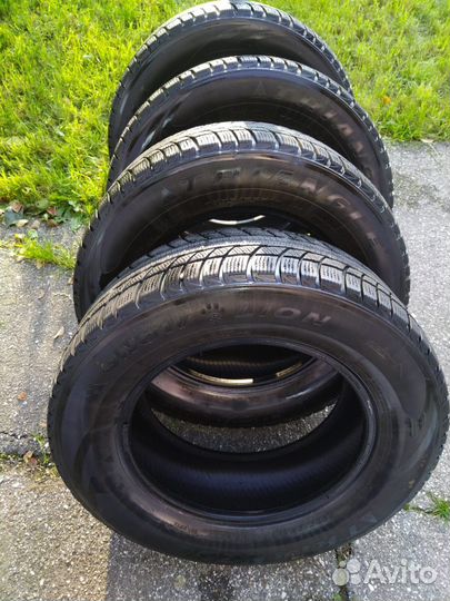 Triangle TR777 235/65 R17