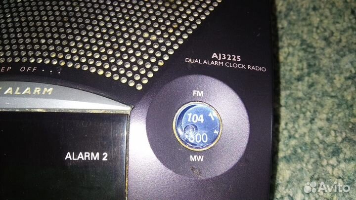 Радио-часы-будильник philips aj3225/00