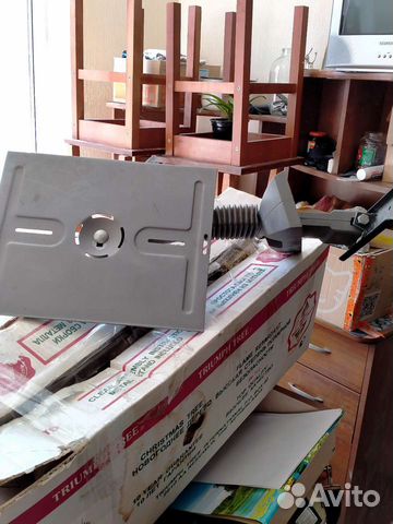 Кронштейн под тв на стену