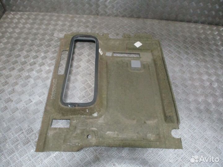 Обшивка боковой стенки кабины левая MAN 8162571605