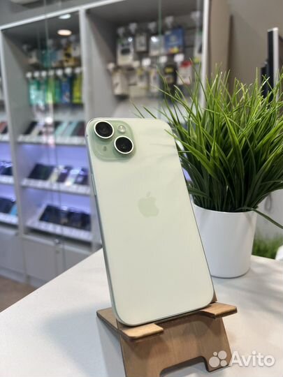 iPhone 15, 256 ГБ