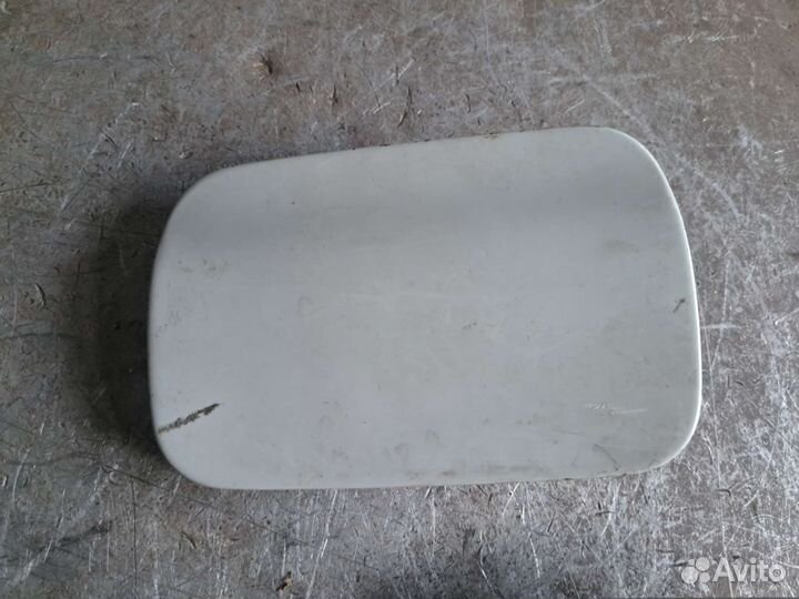 Лючок бензобака Mercedes w220