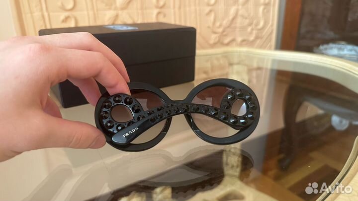 Солнцезащитные очки женские брендовые