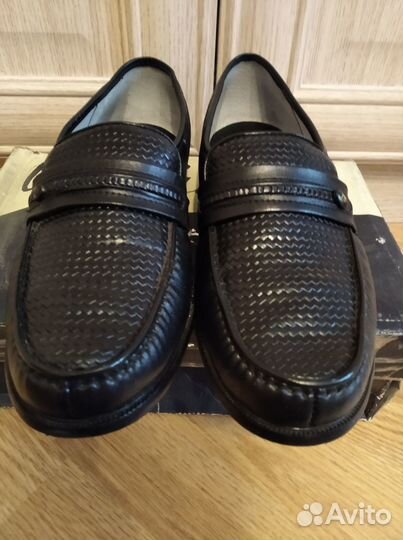 Продам мужские туфли