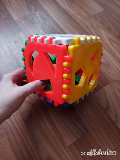 Игрушка логический куб, сортер