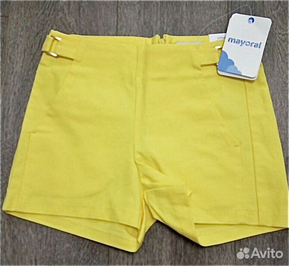Шорты Mayoral на девочку желтые и коралл