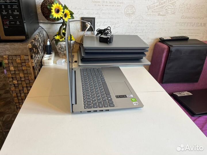 Новый игровой 10gen 8гбDDR4 SSD GeForce MX gddr5