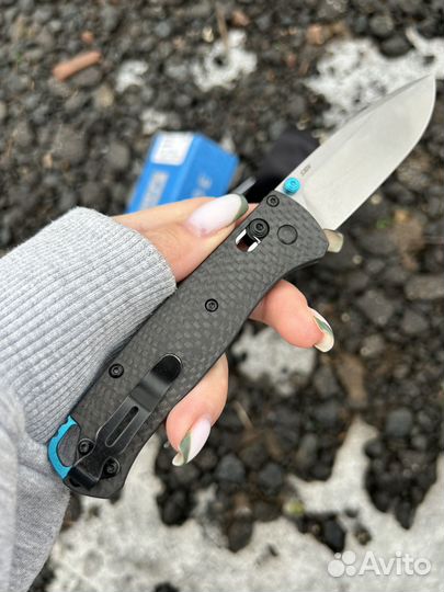 Нож Benchmade Bugout 535 карбон на шайбах