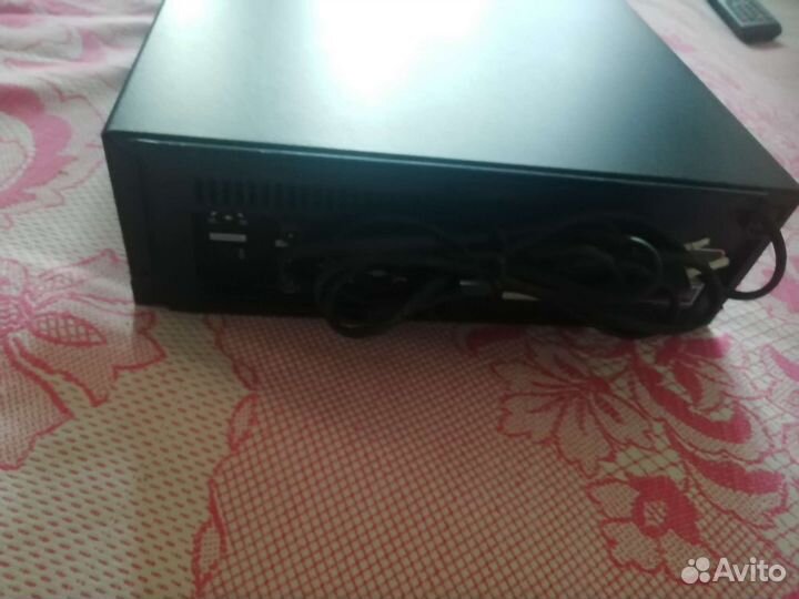 Видео магнитофон LG W162W