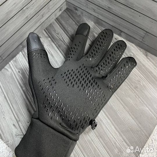 Перчатки Nike